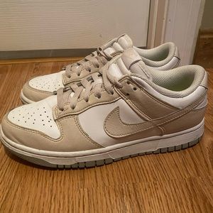 Women’s Nike Dunks